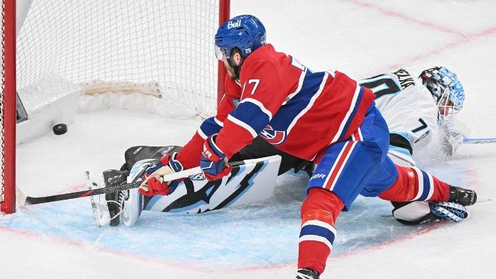 Canadiens forward Kirby Dach is out for four to six weeks with a fractured foot