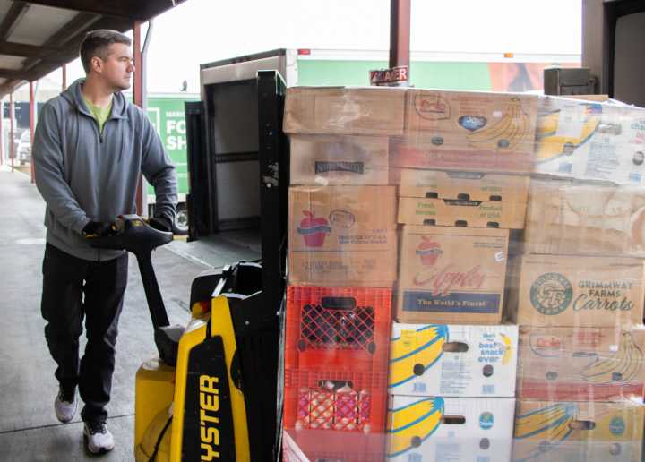 State pushes out federal food benefits overnight but next payout remains uncertain 