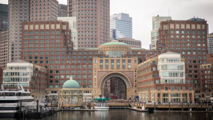 Major Boston hotels get new management