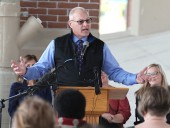 Stauber votes in favor of bill to release Epstein files