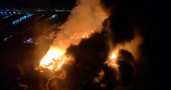 Una fuerte explosión cerca del principal aeropuerto de Buenos Aires deja más de 20 heridos