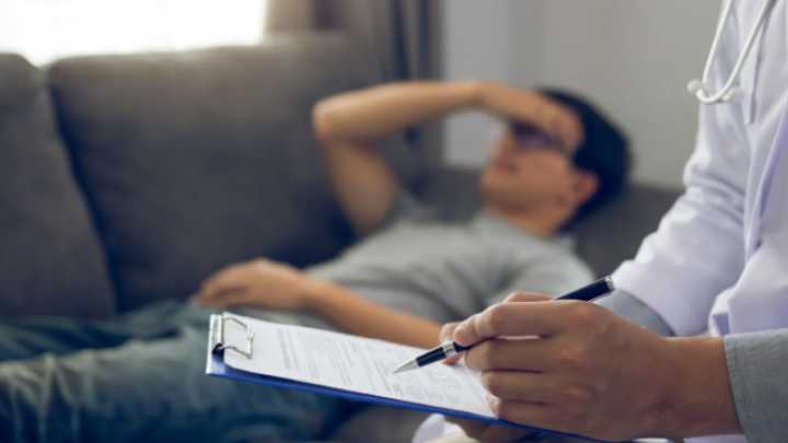 La guerra de las bajas laborales en Canarias: sindicatos denuncian sobrecarga y la patronal alega que "no hay gente para trabajar"