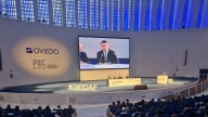 El consejero de Hacienda rebate a los empresarios y presume de captar, proporcionalmente, la mayor inversión extranjera del país
