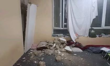 Un poderoso terremoto de magnitud 6.3 sacudió el norte de Afganistán