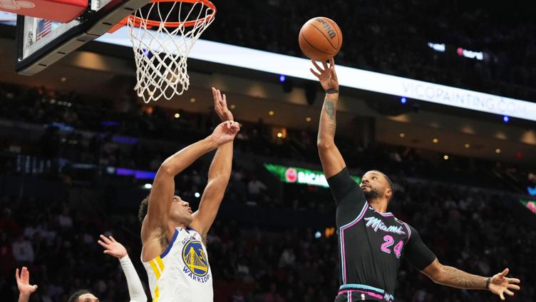 Cayeron los Warriors ante el Heat 110-96; sin Curry, Draymond y Butler