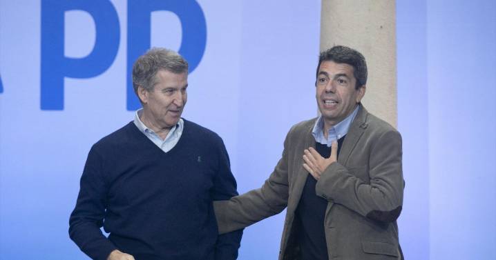 Tensión e incertidumbre en el PP a la espera de la anunciada conversación entre Feijóo y Mazón