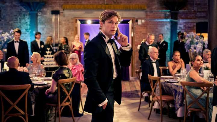 Damian Hardung Interview on ‘Maxton Hall’ Season 2, James’ Growth