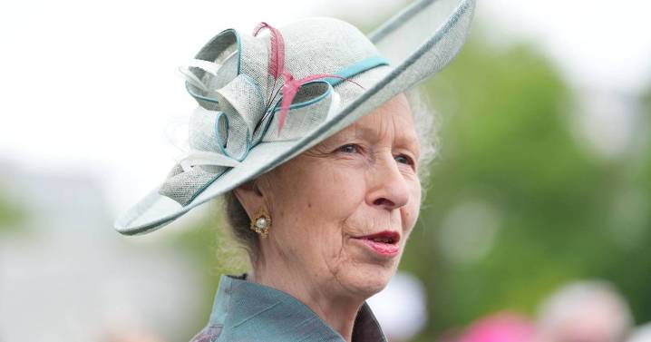 Princess Anne 'almost throttled' Sarah Ferguson after huge scandal broke over breakfast