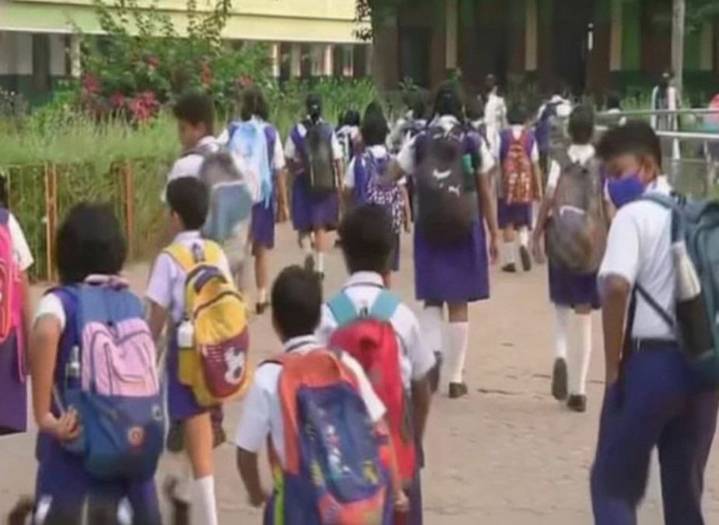 Odisha Govt cautions SHGs for delay in school uniform supply