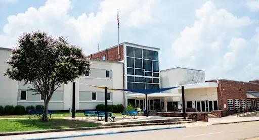 Lockdown lifted at Tupelo schools amid heavy police presence