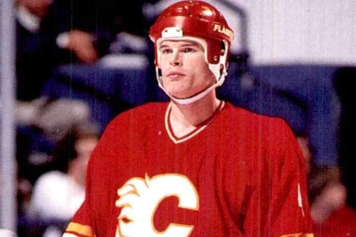 Former Calgary Flames tough guy Jim Kyte bravely documents chemo treatment