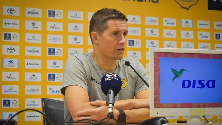 Jaka Lakovic, entrenador del CB Gran Canaria, se suma al carro del partido físico ante el Joventut
