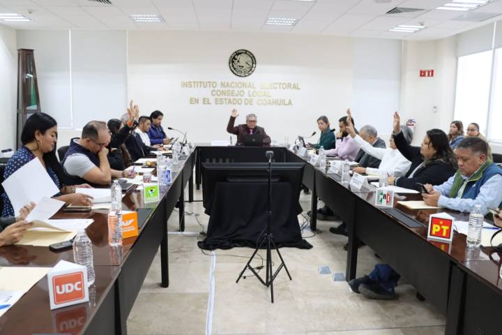 Miguel Castillo Morales rinde protesta como consejero presidente del Consejo Local del INE en Coahuila