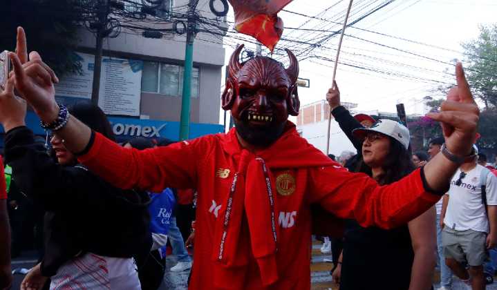 “Violencia siempre va a ser reprobable para los dos bandos”: afición de Toluca sobre riña con americanistas