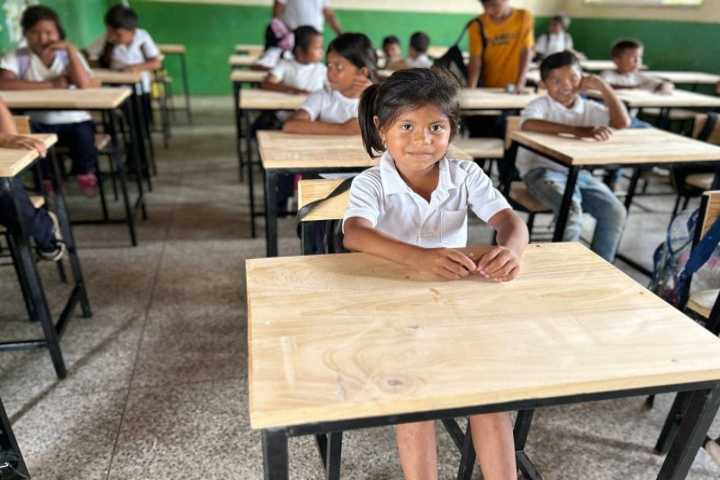 Plan «Cada pupitre cuenta» llega a escuelas indígenas en Amazonas