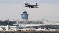 Air traffic controllers with perfect shutdown attendance to get bonus