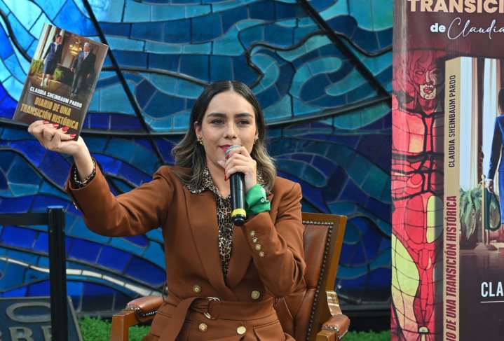 PRESENTA ZAIRA CEDILLO EN TOLUCA LIBRO DE SHEINBAUM