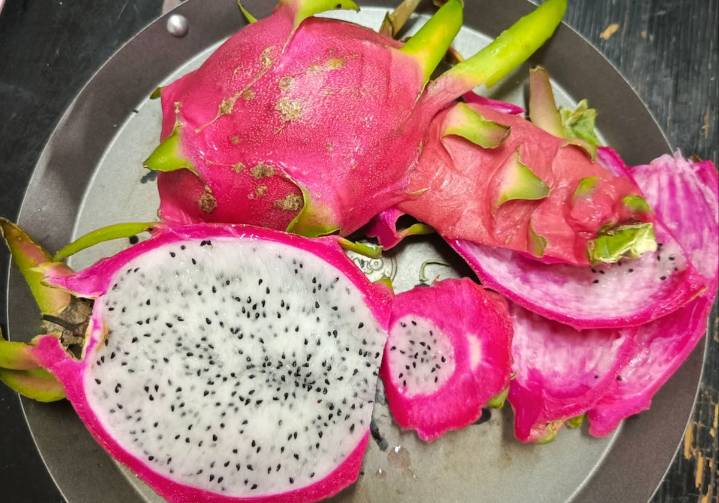 Crean un labial natural a partir de cáscara de pitahaya