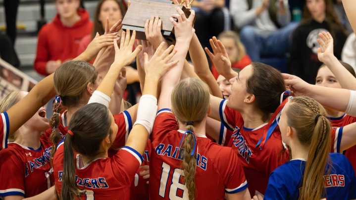 Fairport defeats Penfield for fourth straight girls volleyball title