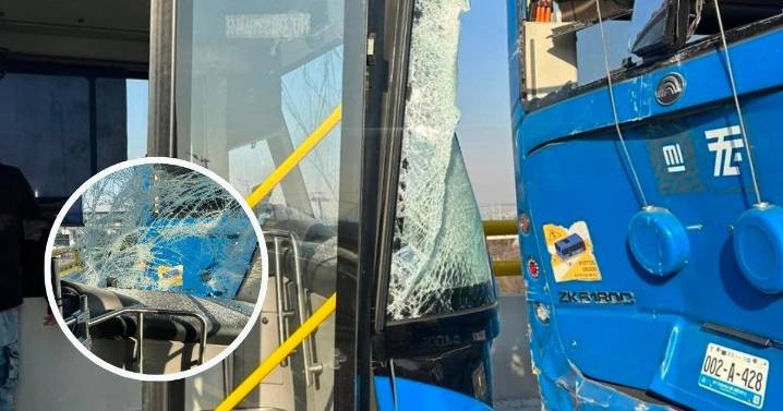 Choque entre dos Trolebuses en Santa Marta deja 26 lesionados