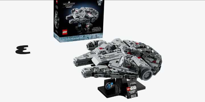 This Millennium Falcon LEGO Set Is an Awesome Black Friday Deal