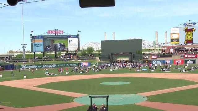 Tickets on sale for Thunder Over Louisville at Slugger Field