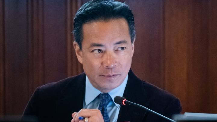 Vancouver mayor stands by city's budget