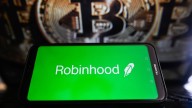 Robinhood heads for brutal weekly loss as bitcoin, AI stocks are hit hard