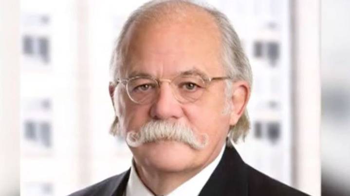 White House lawyer calls for Bondi and Halligan to be 'disbarred' after flubbed indictment