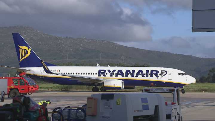 Ryanair aforrará 40 millóns ao ano ao elimiñar as tarxetas de embarque físicas