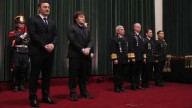 Javier Milei encabeza en Casa Rosada la entrega de sables a las Fuerzas Armadas