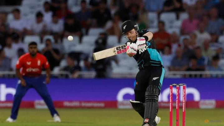 New Zealand's Seifert out of West Indies T20s with broken finger