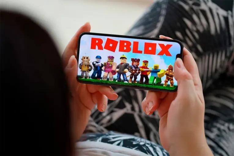 Escuelas de Córdoba también decidieron bloquear el acceso al juego Roblox