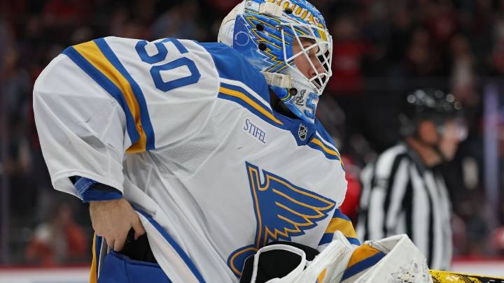 Jordan Binnington: I didn't intend to keep Alex Ovechkin 900th goal puck