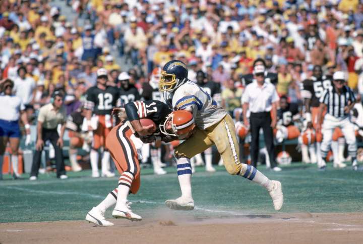 Alabama legend, ex-NFL linebacker dies at 71