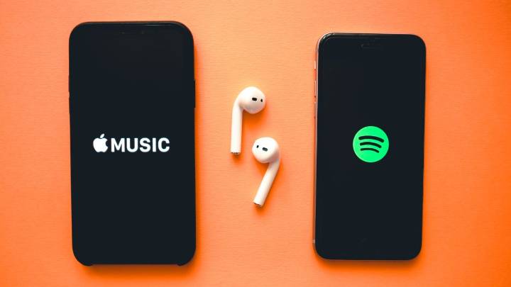 I just ditched Spotify for Apple Music — and these 3 unique features already have me hooked