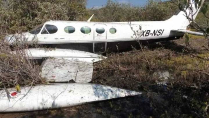 Se desploma avioneta en Jalisco y piloto sobrevive