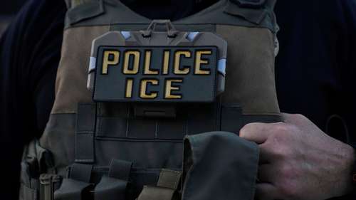 ICE to open call center to help track migrant children