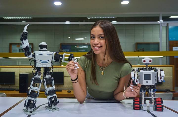 Estudiante venezolana competirá en Olimpiada Mundial de Robótica