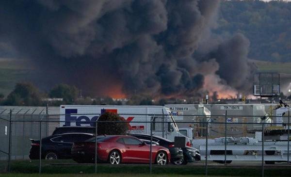 Un avión de carga se estrelló tras un despegue fallido en el aeropuerto de Louisville