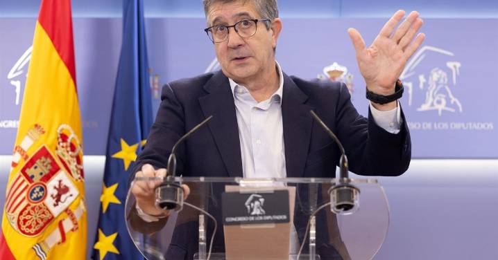 Patxi López: "Hemos pasado del 'divorcio duro' de Feijóo a 'la maté porque era mía' del alcalde de Alpedrete"