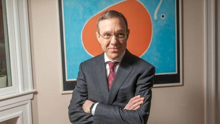 Avi Loeb, experto de Harvard en el 3I/ATLAS: "Si el objeto interestelar resultara ser un artefacto tecnológico, nuestras oportunidades de aprendizaje serían mucho mayores”