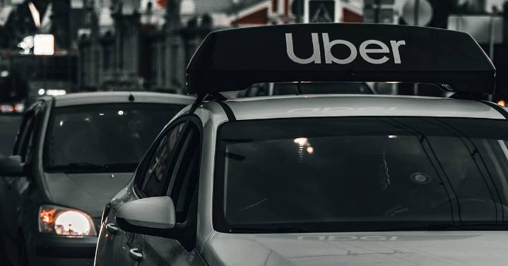 Fare Play? 8 In 10 Taxi Users Face 'Dark Patterns' On Ride Hailing Apps, Says LocalCircles Survey