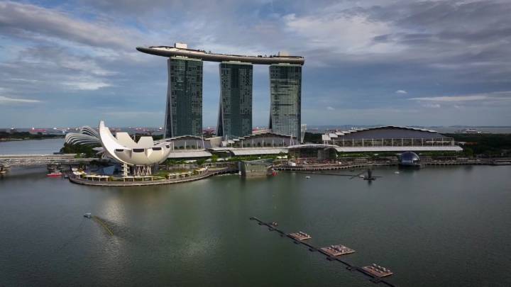 Las Vegas Sands shows off resort model as it eyes North Texas casino