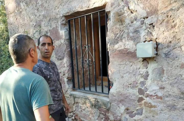 Detienen al alcalde de Villar del Humo tras hallar una plantación de marihuana en su casa