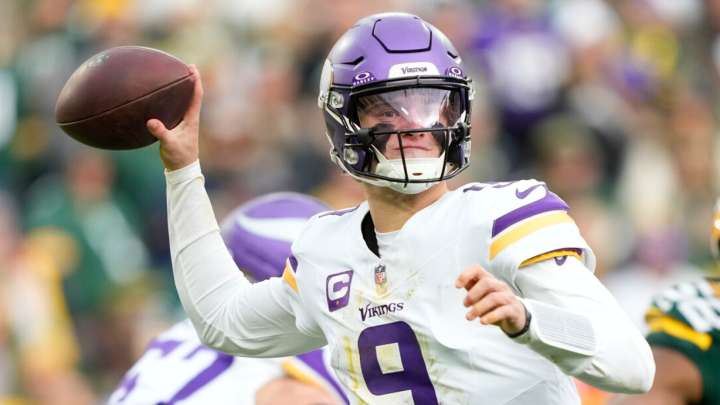 Head-turning stat exemplifies J.J. McCarthy's struggles for Vikings