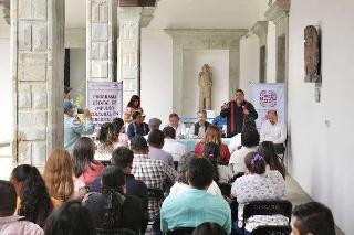Oaxaca impulsa bibliotecas municipales con apoyos económicos