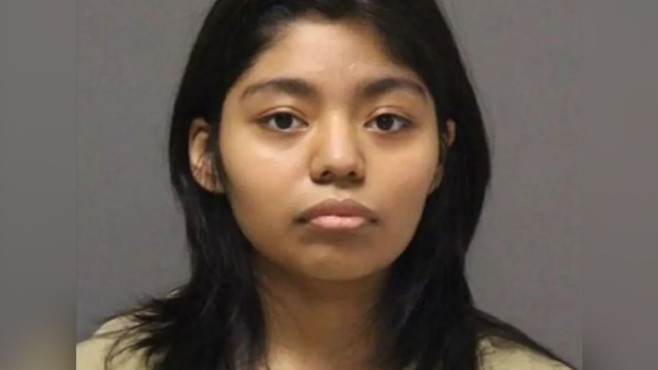 Joven acuchilla a su hermanito de 2 años en el pecho porque unas "voces le ordenaron que lo hiciera"