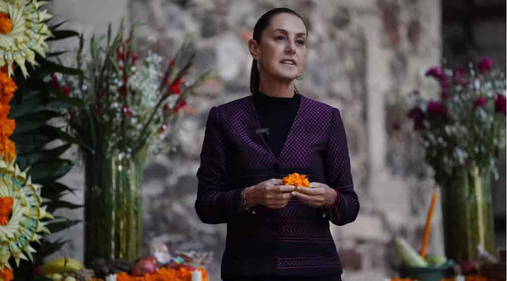Ofrenda en Palacio Nacional dedicada a mujeres indígenas de México