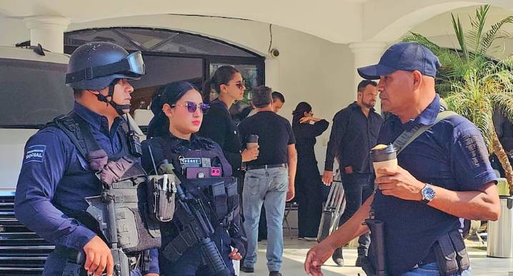 Carlos Manzo Protestas por el asesinato del alcalde de Uruapan derivan en disturbios en oeste de México últimas